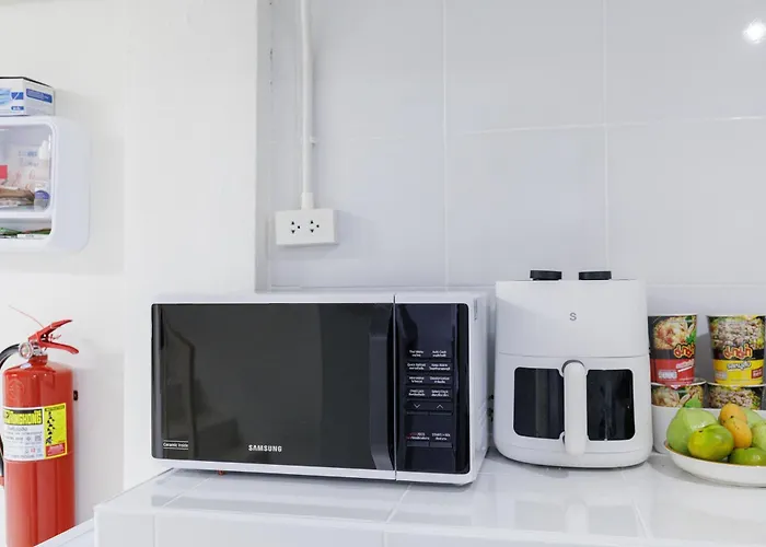 A Townhouse 100m From Bts Bangchak *