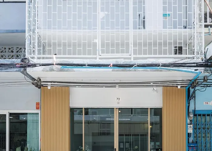 A Townhouse 100m From Bts Bangchak Bangkok