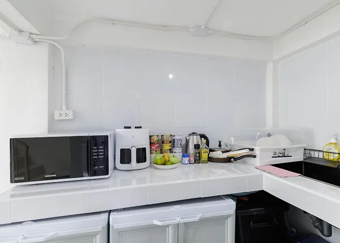 Affittacamere A Townhouse 100m From Bts Bangchak *