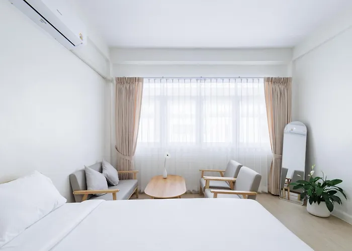 A Townhouse 100m From Bts Bangchak *