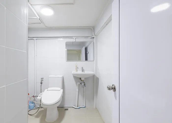 Affittacamere A Townhouse 100m From Bts Bangchak